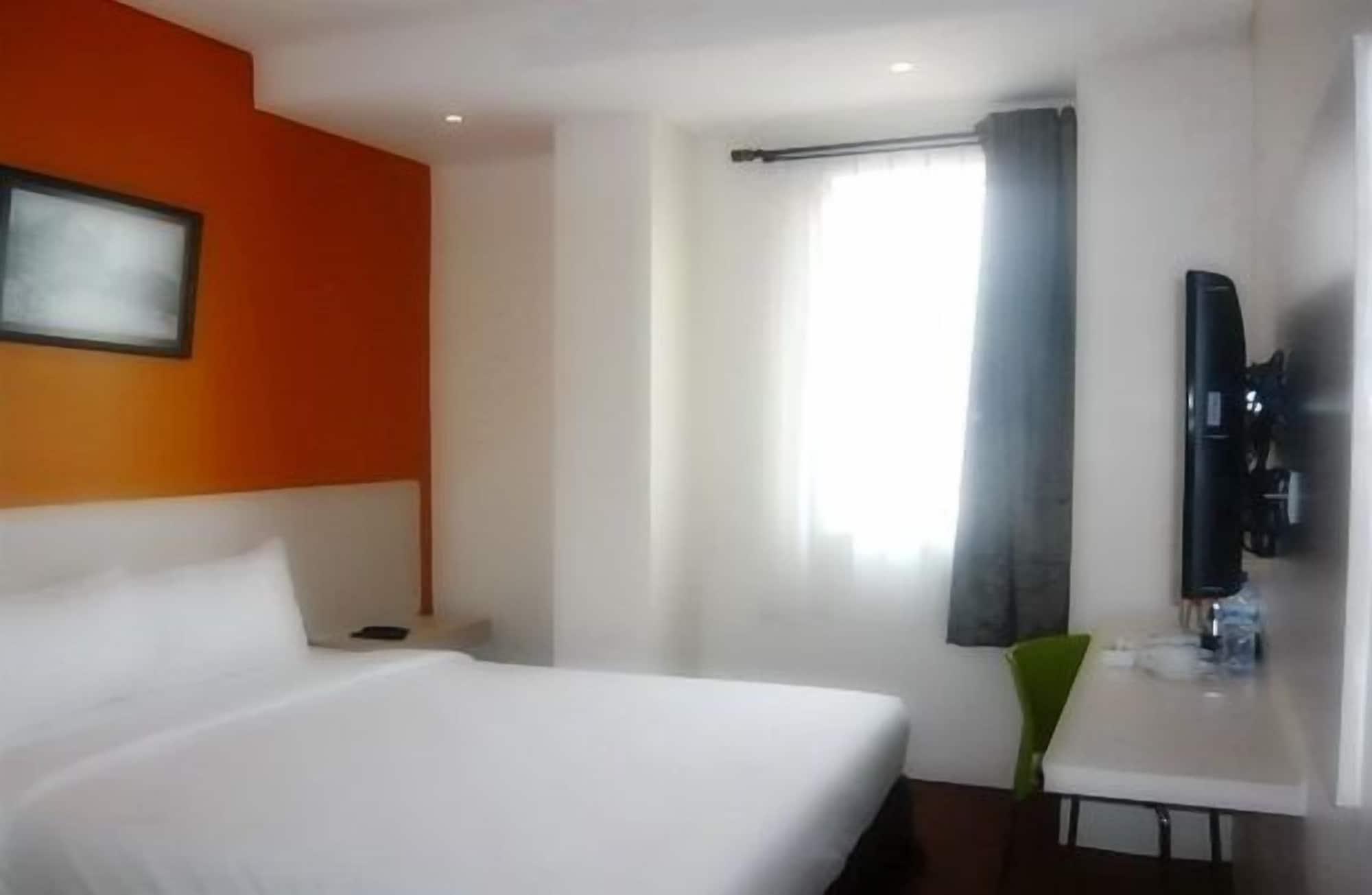 Hotel Dragon Inn Kemayoran Τζακάρτα Εξωτερικό φωτογραφία