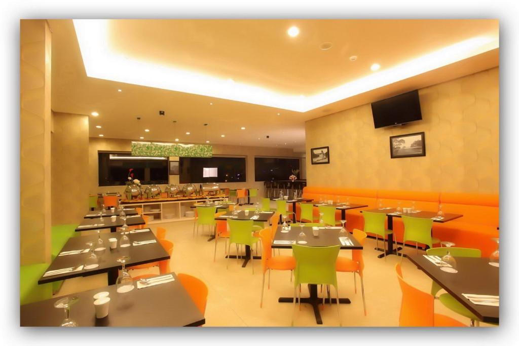 Hotel Dragon Inn Kemayoran Τζακάρτα Εξωτερικό φωτογραφία