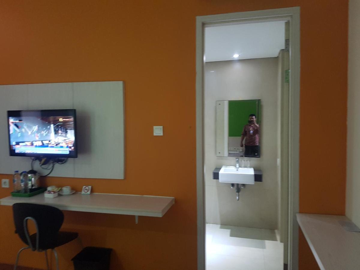 Hotel Dragon Inn Kemayoran Τζακάρτα Εξωτερικό φωτογραφία